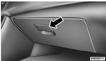 Chrysler 200 Cabriolet (2012) - MISE EN GARDE! - 1