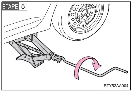 TOYOTA Yaris 2 (2008) - Remplacement d'un pneu creve - 5