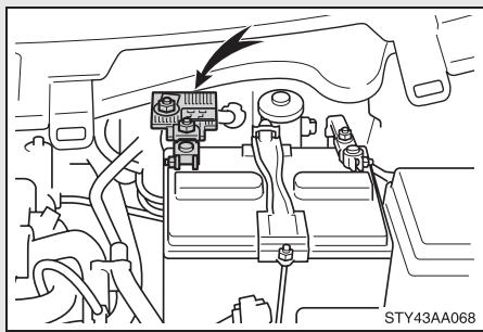 TOYOTA Yaris 2 (2008) - Compartment moteur - 2