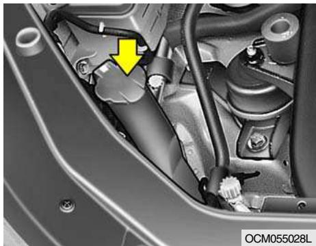 HYUNDAI Santa Fe 2 (2006-2009) - REMPLIR LE RESERVOIR DU LAVE-GLACE - 1