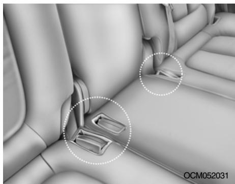 HYUNDAI Santa Fe 2 (2006-2009) - Rabattement du coussin de siège et du dossier de siège arrêté Siège la de la 2ème rangée - 2