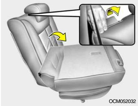 HYUNDAI Santa Fe 2 (2006-2009) - Rabattement du coussin de siège et du dossier de siège arrêté Siège la de la 2ème rangée - 1