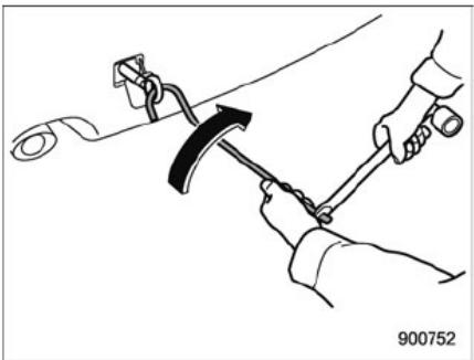 SUBARU Outback (2016) - Croquette de remorquage arrière (outback): - 3