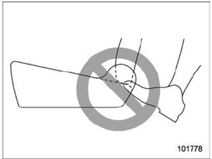 SUBARU Outback (2016) - DANGER - 1