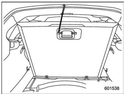 SUBARU Outback (2016) - Rangement de la couverture de l'espace de chargement - 2