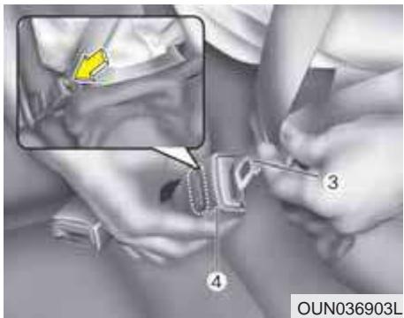 KIA Carens UN (2006-2010) - Ceinture centrale arriere 3 points (modèles 5 places) - 2
