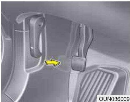 KIA Carens UN (2006-2010) - FREIN DE STATIONNEMENT - 1