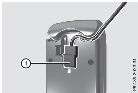 Mercedes-Benz Classe C (2014-2018) - Raccordement du module par l'intermédiaire d'un câble de raccordement USB - 1