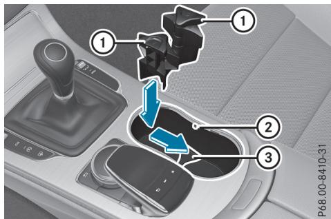 Mercedes-Benz Classe C (2014-2018) - Porte-gobelets dans la console centrale avant - 2