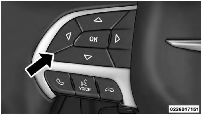 Chrysler 200 (2017) - Emplacement et commandes de l'affichage du groupe d'instruments - 3