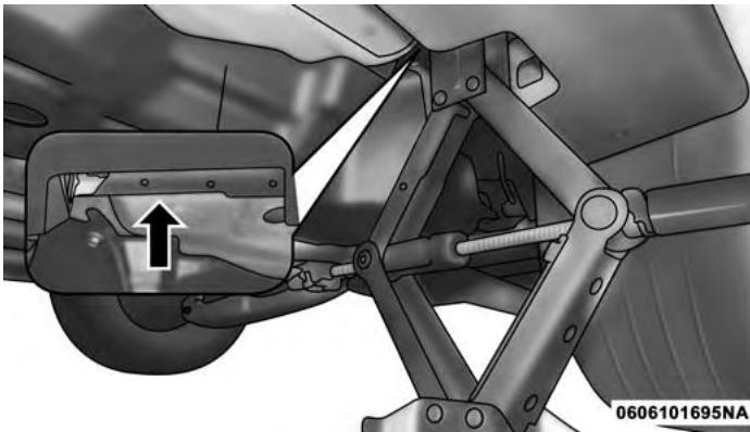 Chrysler 200 (2017) - Emplacements de levage - 7