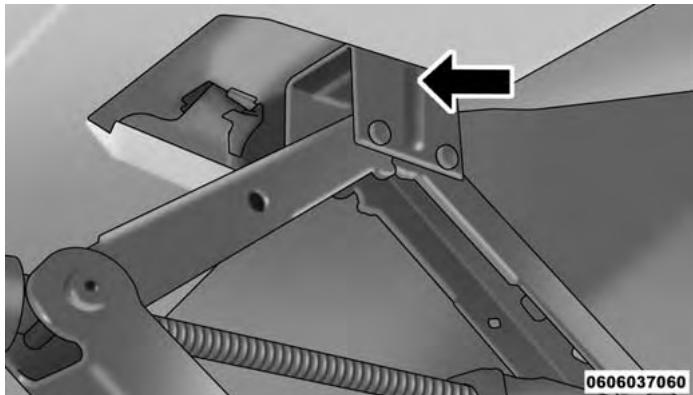 Chrysler 200 (2017) - Emplacements de levage - 4