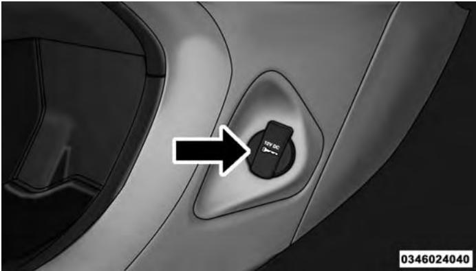 Chrysler 200 (2017) - PRISES DE COURANT - SELON L'ÉQUIPEMENT - 1