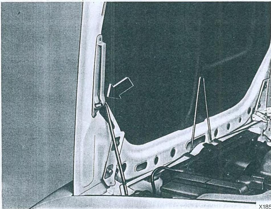 ALFA ROMEO Alfetta GT GTV(1980-1987) - PORTES ET VITRES - 4