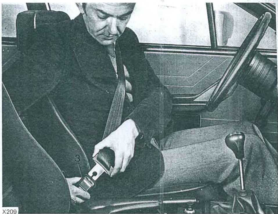 ALFA ROMEO Alfetta GT GTV(1980-1987) - Attention - 1