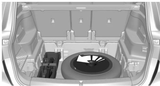 BMW X1 Phase 1 (2015-2019) - Retirer la roue d'appoint - 1