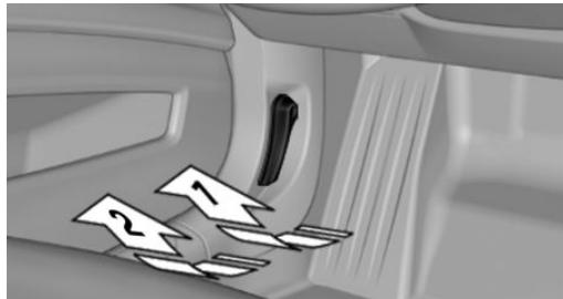 BMW X1 Phase 1 (2015-2019) - Ouverture du capot moteur - 1