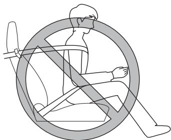 MAZDA MX-5 (2015-2018) - Ne pas laisser un occupant dans le siège du passager s'asseoir dans une posture qui rend difficile pour le capteur de classification de l'occupant du siège passager de détecter l'occupant correctement : - 3