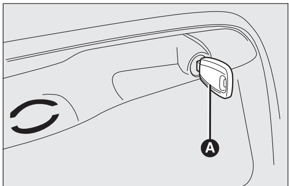 FIAT 500 3 (2007-2015) - OUVERTURE DU HAYON AVEC L'INSERT DE LA CLÉ - 1