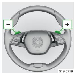 SKODA Octavia 4 (2020-2023) - Changement de vitesses manuel à l'aide des bas-cules sur le volant - 1