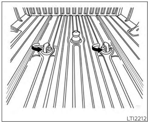 NISSAN Titan 2018 - Installation des fixations des ancrages de la boule d'attelage à col de cygne et de la chaine de sécurité - 6