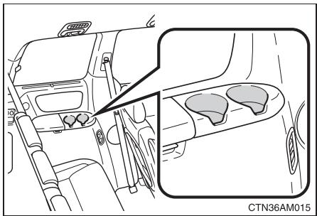 TOYOTA Sienna (22010) - Porte-gobelets - 2