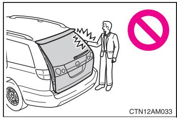 TOYOTA Sienna (22010) - ATTENTION - 2