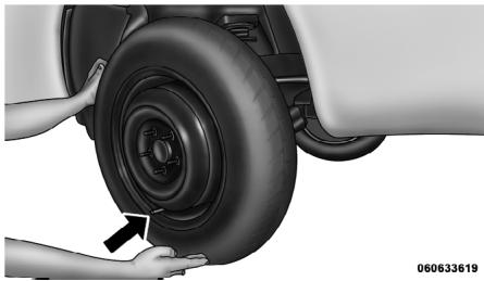 DODGE Avenger 2 (2012) - AVERTISSEMENT! - 1