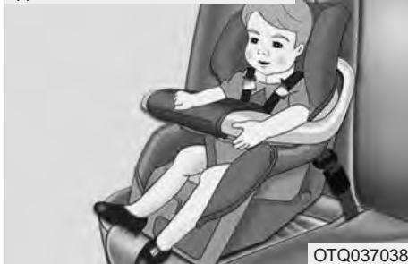 KIA Forte (2012-2016) - Utiliser un apparéil de retenue pour enfant - 2