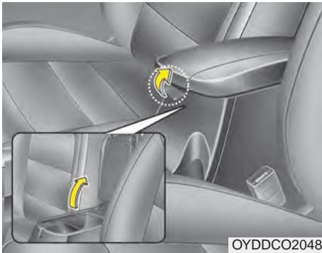 KIA Forte (2012-2016) - Rangement dans la console centrale (si équipé) - 1