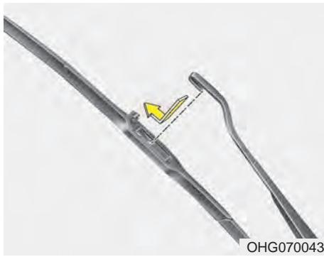 KIA Forte (2012-2016) - CAUTION - 2