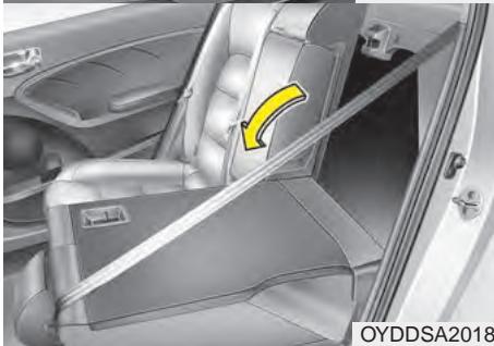 KIA Forte (2012-2016) - Pour rabattre le dossier du siege arrriere: - 2