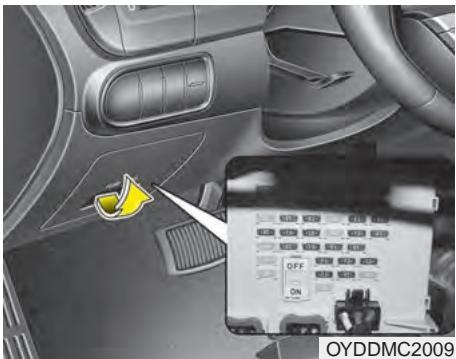 KIA Forte (2012-2016) - Remplacer un fusible sur le panneau interieur - 1