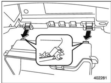 SUBARU Legacy (2016) - ■ Remplacement d'un filtré à air - 3