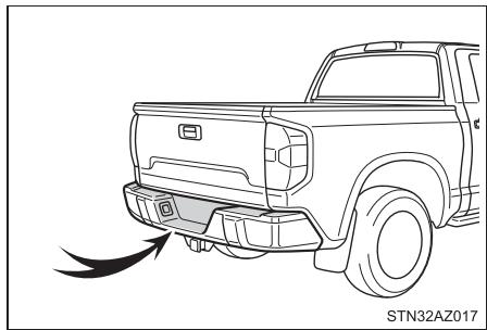 TOYOTA Tundra (2019) - Pare-chocs arrière à marchepied intégré - 1