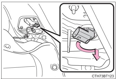 TOYOTA Camry (2023) - Feux de recul (type à ampoule) - 4
