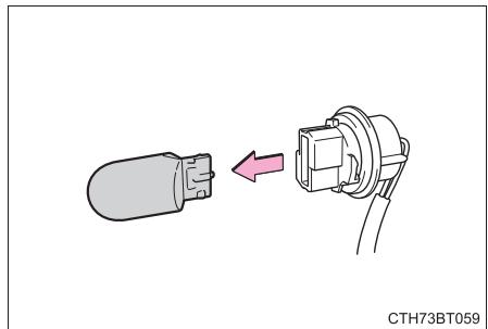 TOYOTA Camry (2023) - ■ Clignotants arrêté (type à ampoule) et deux de gabarit arrêté (type à ampoule) - 9