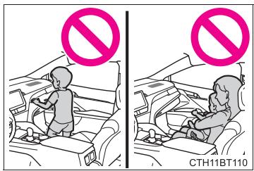 TOYOTA Camry (2023) - Precautions relatives aux coussins gonflables SRS - 2