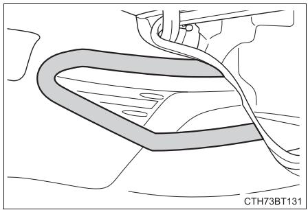 TOYOTA Camry (2023) - ■ Clignotants arrêté (type à ampoule) et deux de gabarit arrêté (type à ampoule) - 1