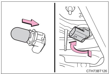 TOYOTA Camry (2023) - Feux de recul (type à ampoule) - 6