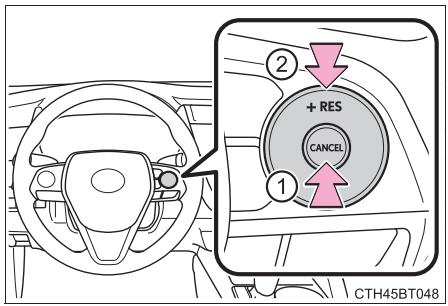 TOYOTA Camry (2023) - Annulation et reprise de la régulation de vitesse - 1