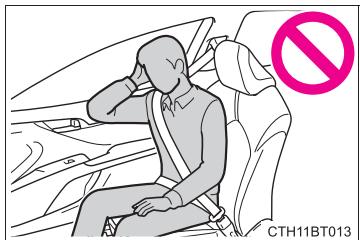 TOYOTA Camry (2023) - Precautions relatives aux coussins gonflables SRS - 3