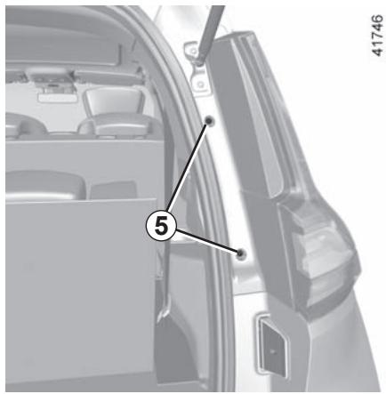 RENAULT Scenic 4 (2016-2020) - FEUX ARRÈRE ET LATERAUX : remplacement des lampes (2/5) - 1
