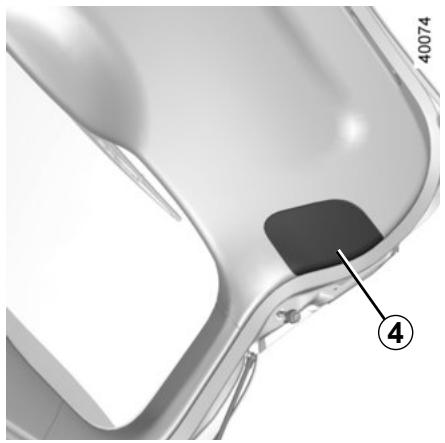 RENAULT Kadjar (2015-2018) - FEUX ARRIÈRE ET LATÉRAUX : remplacement des lampes (2/3) - 1