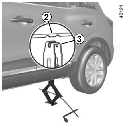 RENAULT Kadjar (2015-2018) - CHANGEMENT DE ROUE (1/2) - 2