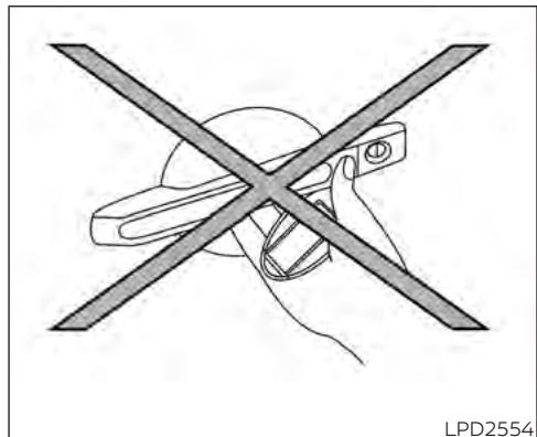 NISSAN Kicks (2024) - PORTEE - 1