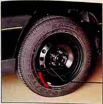 RENAULT Safrane Phase 2 (1996-2002) - Changement de ROUE - 1