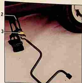 RENAULT Safrane Phase 2 (1996-2002) - Changement de ROUE - 2