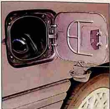RENAULT Safrane Phase 2 (1996-2002) - Réserveur carburant - 1