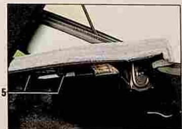RENAULT Safrane Phase 2 (1996-2002) - Crochets d'arrimage dans le coffre - 1